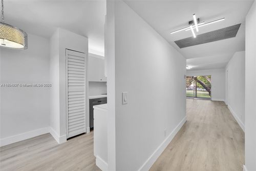 apt-207o-1200 Sw 124th Ter, Pembroke Pines, FL, 33027-4036 | Card Image
