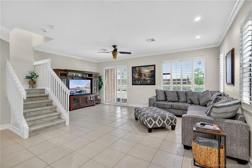 126 Se Crestwood Cir, Stuart, FL, 34997-7438 | Card Image