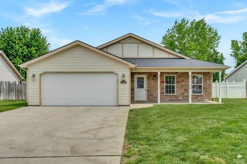 2520 Buttonwood Dr, Manhattan, KS, 66502-6620 | Card Image