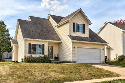 1407 Maple Drive, Home with 4 bedrooms, 2 bathrooms and null parking in Adel IA | Image 2