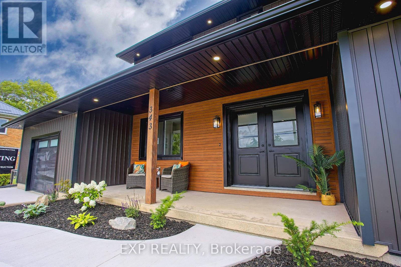 Residential in West Lincoln (Smithville) 2