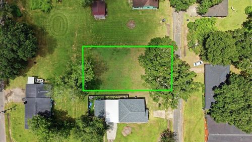 1335 Norvell St, Silsbee, TX, 77656-5639 | Card Image
