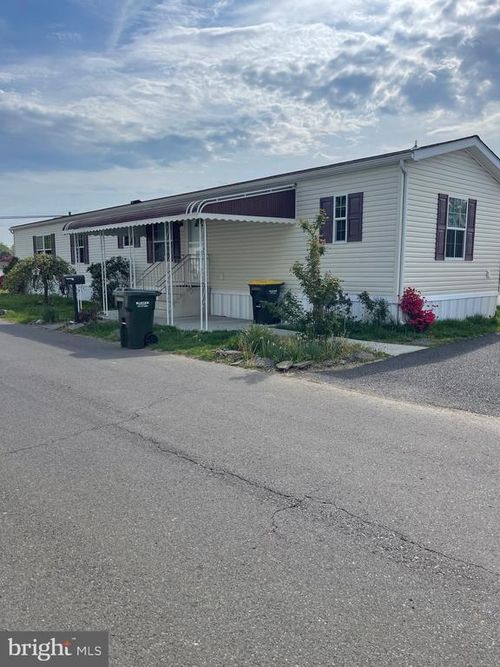 3549 Iris Ave, FEASTERVILLE TREVOSE, PA, 19053-4922 | Card Image