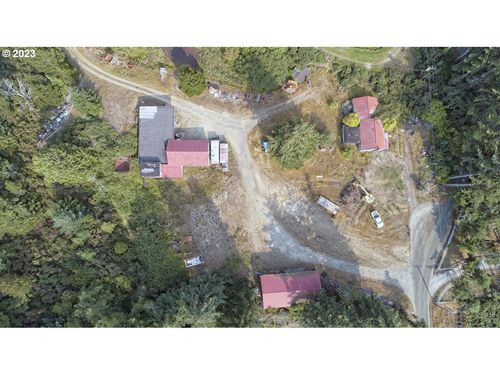 87641 E Beach Loop Ln, Bandon, OR, 97411-8209 | Card Image