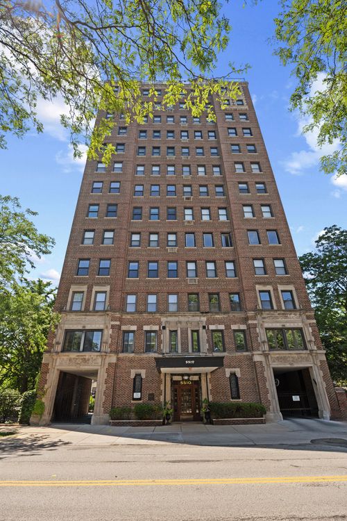 2a-5510 N Sheridan Rd, Chicago, IL, 60640-1633 | Card Image