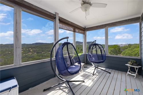 667 Rock Castle, Canyon Lake, TX, 78133-4845 | Card Image