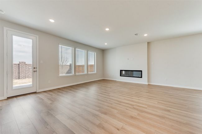 5813 Edward Dr, House other with 3 bedrooms, 2 bathrooms and null parking in Aubrey TX | Image 16