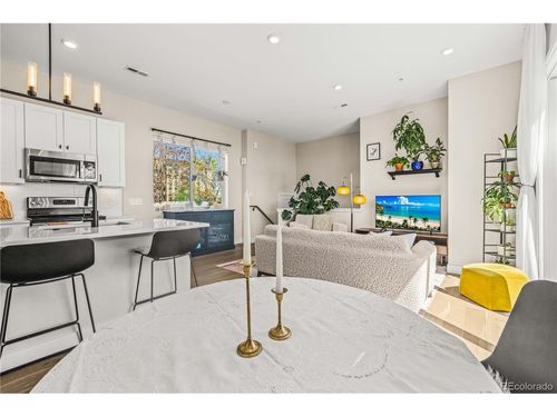 204-4025 Jason St, Denver, CO, 80211-2983 | Card Image