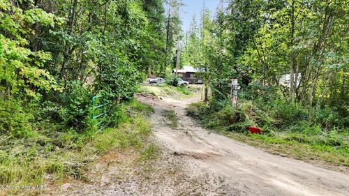 2002 Stone Rd, Blanchard, ID, 83804-9594 | Card Image