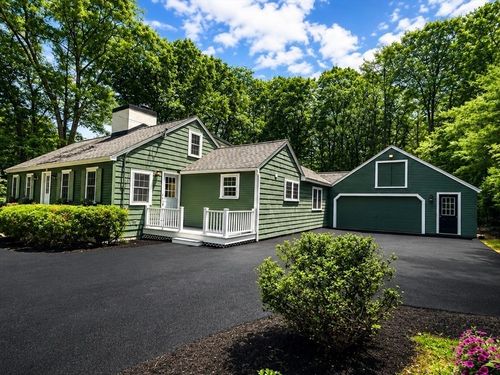 358 East St, Carlisle, MA, 01741-1101 | Card Image
