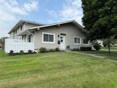 740 Eastbrooke Ln, Rochester, NY, 14618-5232 | Card Image