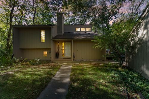 1805 Archer Ln N, Plymouth, MN, 55447-2827 | Card Image