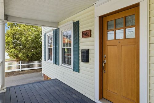 1-962 Islington St, Portsmouth, NH, 03801-4222 | Card Image