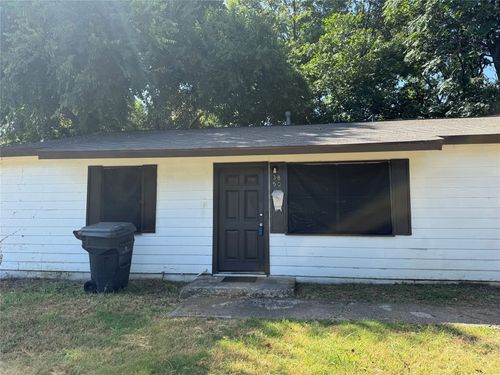3850 Basswood Dr, Dallas, TX, 75241-3301 | Card Image