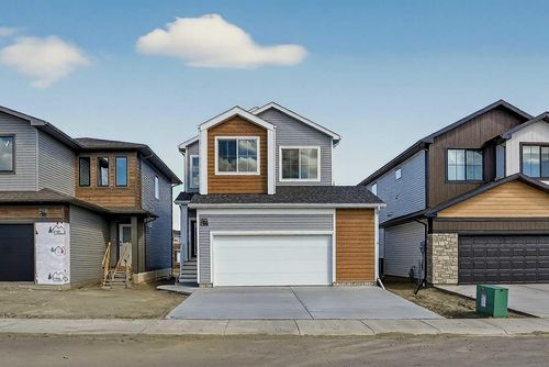 3109 44 St S, Lethbridge, AB, T1K8L1 | Card Image