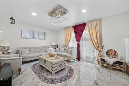 5225 S 13th St, Milwaukee, WI, 53221-3642 | Card Image