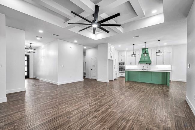 2200 S County Road 1059, House other with 4 bedrooms, 3 bathrooms and 2 parking in Midland TX | Image 8