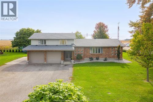 7744 St Philippe Line, Grande Pointe, ON, N0P1S0 | Card Image