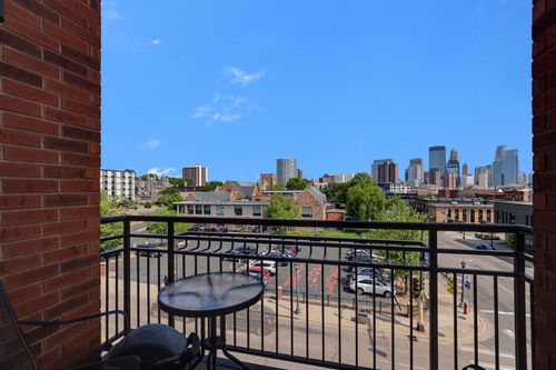 apt-313-9 W Franklin Ave, Minneapolis, MN, 55404-2594 | Card Image