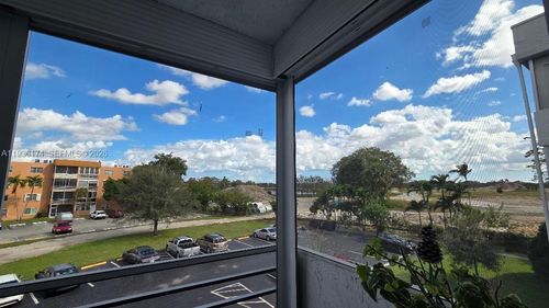 apt-304-3000 E Sunrise Lakes Dr, Sunrise, FL, 33322-1725 | Card Image