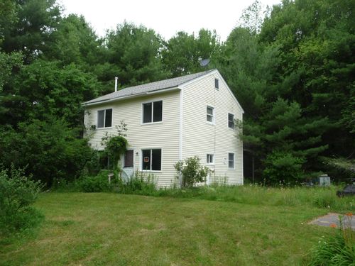 320 Dustin Rd, Hopkinton, NH, 03229-3052 | Card Image