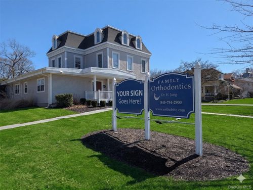 1b-21 Oakland Ave, Warwick, NY, 10990-1559 | Card Image