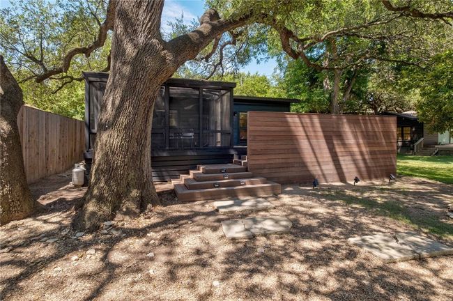 503 E Live Oak St, House other with 3 bedrooms, 1 bathrooms and 2 parking in Austin TX | Image 22