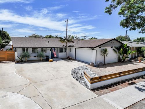 1566 W Crone Ave, Anaheim, CA, 92802-1303 | Card Image