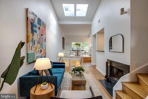 apt-a-1713 18th St Nw, WASHINGTON, DC, 20009-2580 | Card Image