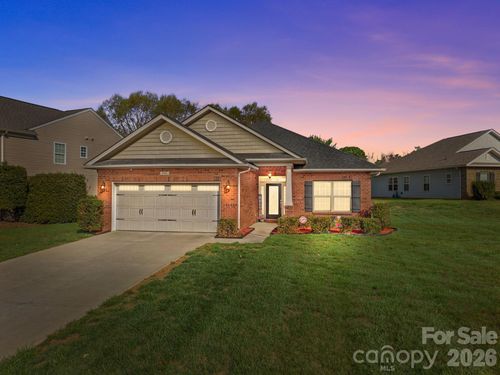 108 Community Club Dr, Mount Holly, NC, 28120-9041 | Card Image