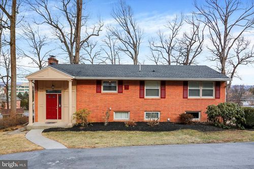 115 S Hills Dr, HERSHEY, PA, 17033-2044 | Card Image