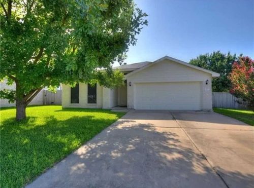 211 Valley Run Trl, Elgin, TX, 78621-4193 | Card Image