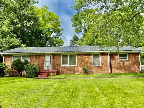 1302 Old Estill Springs Rd, Tullahoma, TN, 37388-6622 | Card Image