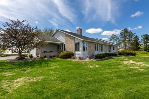 1370 Eliza Street, Darlington, WI, 53530 | Card Image