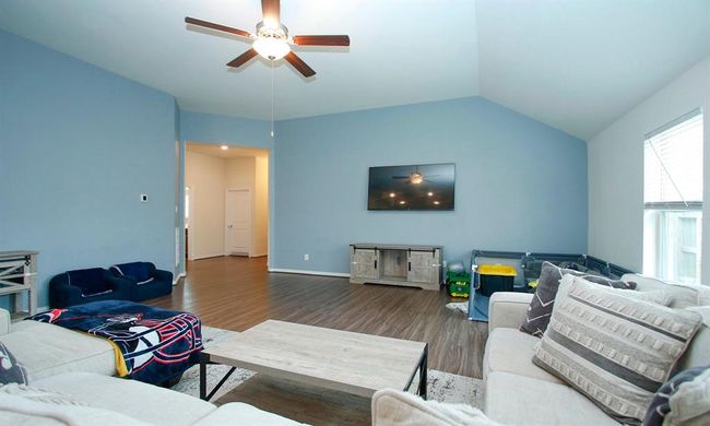 20202 Creekdale Bend Dr, House other with 3 bedrooms, 2 bathrooms and 2 parking in Cypress TX | Image 11