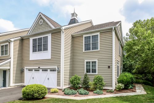 21-21 Great Heron Ln, Brookfield, CT, 06804-1839 | Card Image