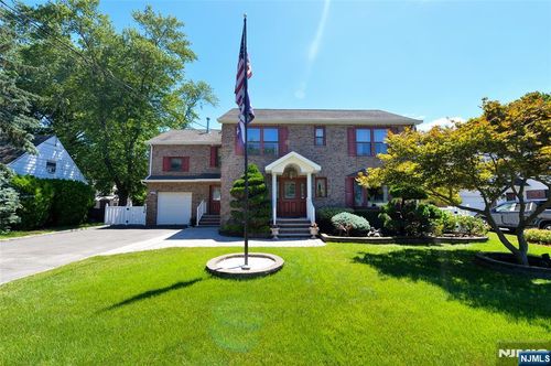 513 Boulevard, New Milford, NJ, 07646-1919 | Card Image