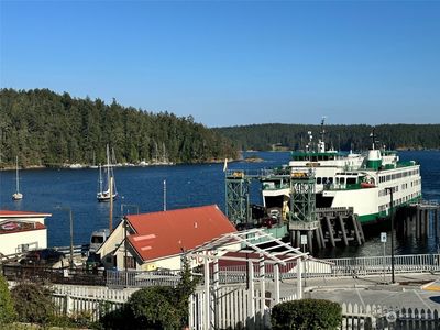 Orcas Ferry Landing and grocery store | Image 2