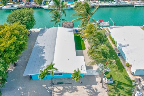 471 9th St, Key Colony Beach, FL, 33051 | Card Image