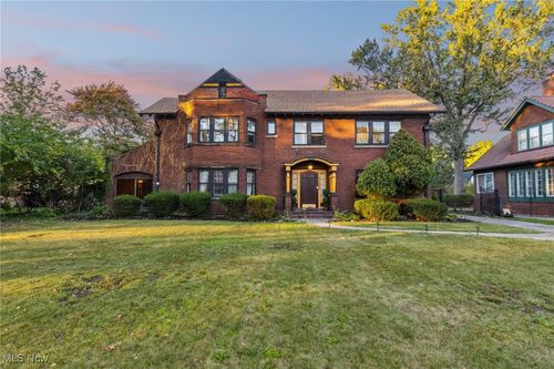 11200 Lake Ave, Cleveland, OH, 44102-6102 | Card Image