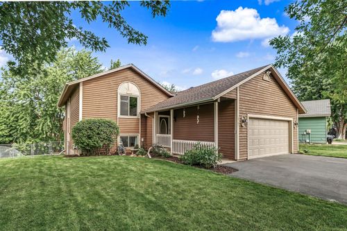 16781 Jonquil Trl, Lakeville, MN, 55044-9471 | Card Image