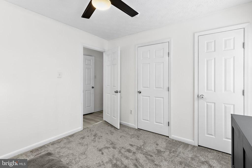 Residential in EDGEWOOD 5