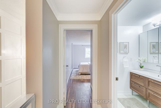 61 - 130 Ling Rd, Condo with 4 bedrooms, 2 bathrooms and 1 parking in Toronto ON | Image 29