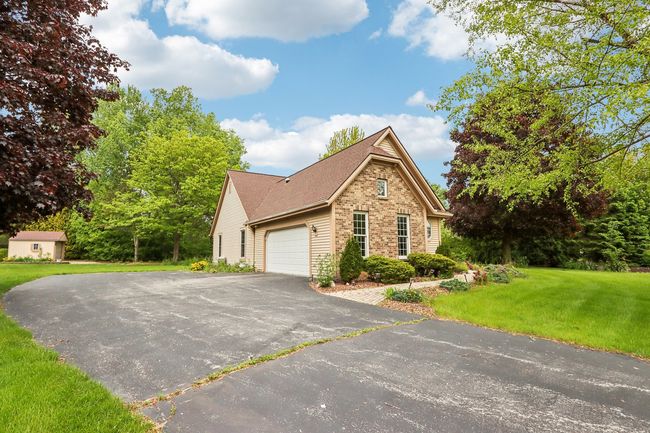 N61W14730 Woodcrest Ct, House other with 3 bedrooms, 3 bathrooms and 2 parking in Menomonee Falls WI | Image 60