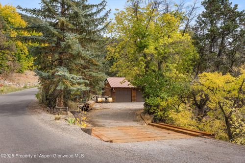635 Cedar Dr, Basalt, CO, 81621-5009 | Card Image