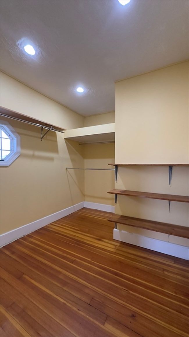 APT-3 - 239 Forest Ave, Condo with 3 bedrooms, 1 bathrooms and 2 parking in Brockton MA | Image 20
