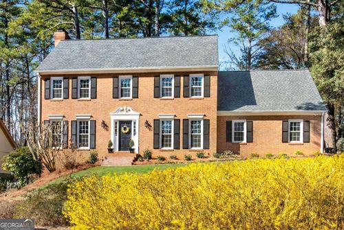 4822 Hampton Lake Dr, Marietta, GA, 30068-4307 | Card Image