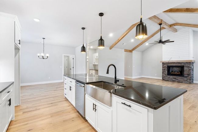 445 Treviso St, House other with 4 bedrooms, 3 bathrooms and null parking in Tontitown AR | Image 7