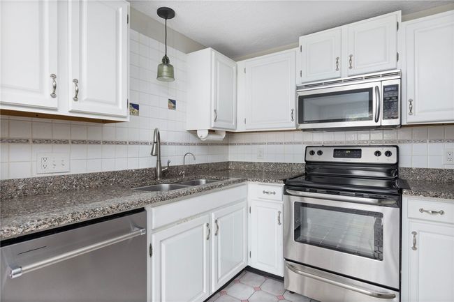 A - 26 Pheasant Run, Condo with 2 bedrooms, 2 bathrooms and 2 parking in Smithfield RI | Image 8