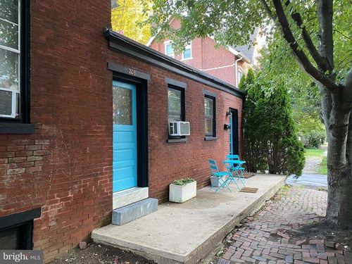 208 W Union St, WEST CHESTER, PA, 19382-3327 | Card Image
